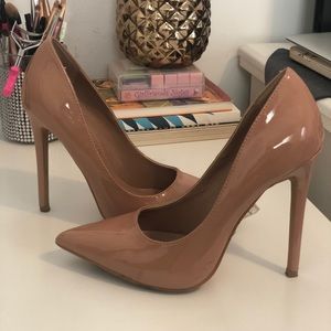 Lolashoetique Biege Pumps